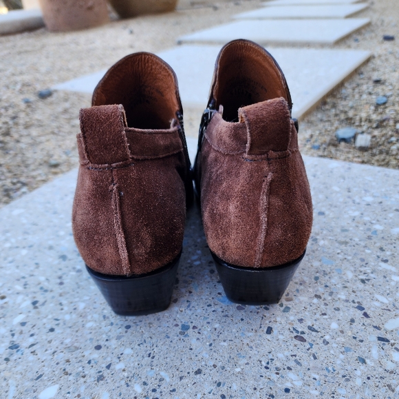 Frye Sacha Shootie Brown Leather Booties size 8.5 great condition! - Picture 3 of 5